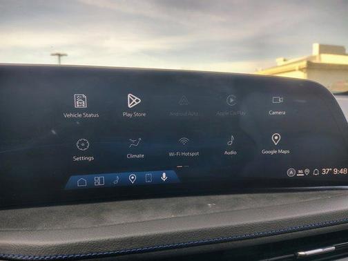 2025 Cadillac XT4 Sport