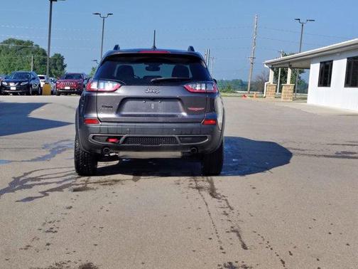 2022 Jeep Cherokee Trailhawk