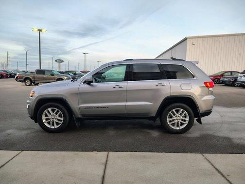 2017 Jeep Grand Cherokee Laredo