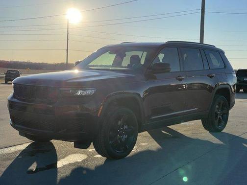 2025 Jeep Grand Cherokee L Laredo