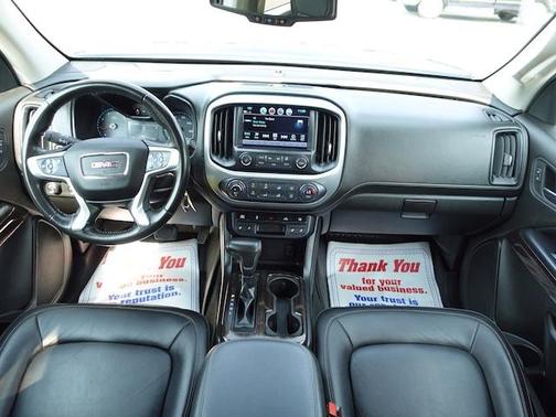 Photo 2 of 28 of 2017 GMC Canyon SLT