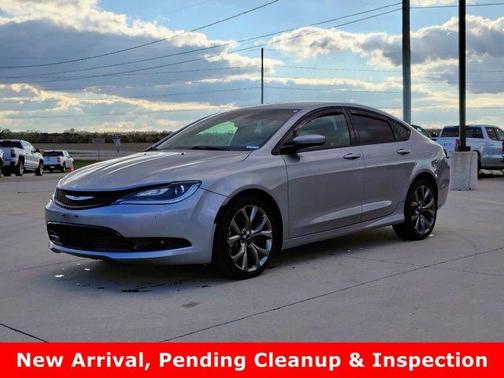 2015 Chrysler 200 S