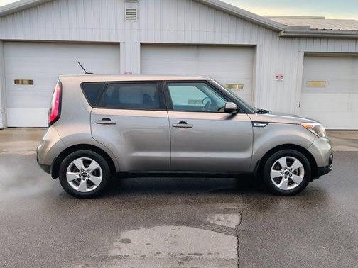 2017 Kia Soul Base