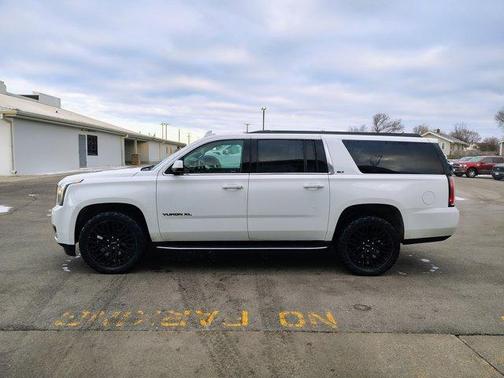 2019 GMC Yukon XL SLT