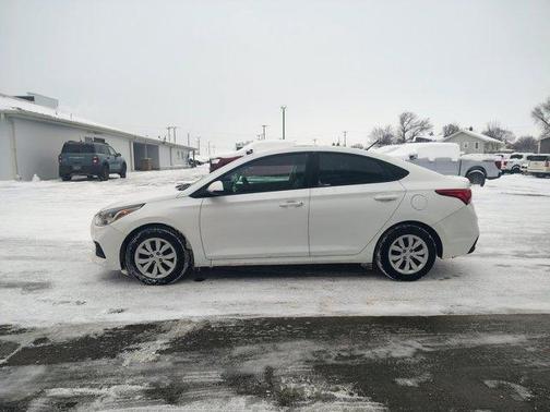 2022 Hyundai Accent SE