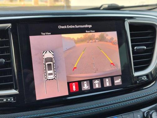 2021 Chrysler Pacifica Touring-L