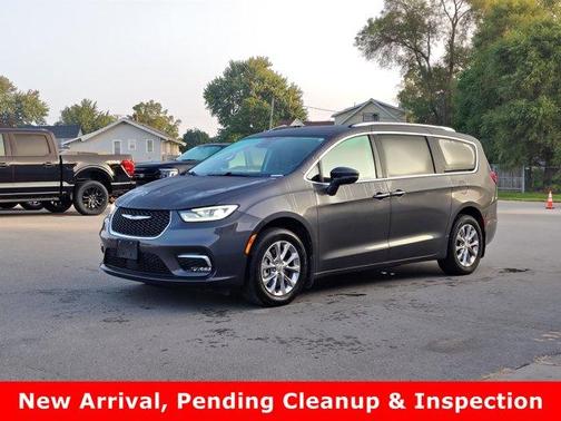 2021 Chrysler Pacifica Touring-L