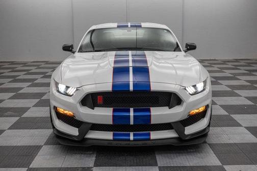 2017 Ford Shelby GT350 Base