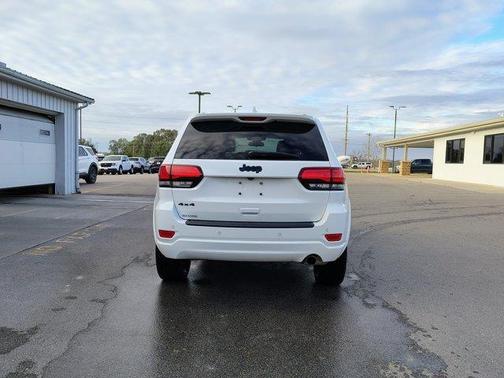 2021 Jeep Grand Cherokee Laredo X