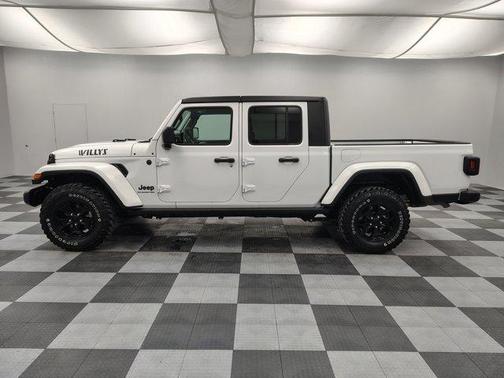 2022 Jeep Gladiator Sport