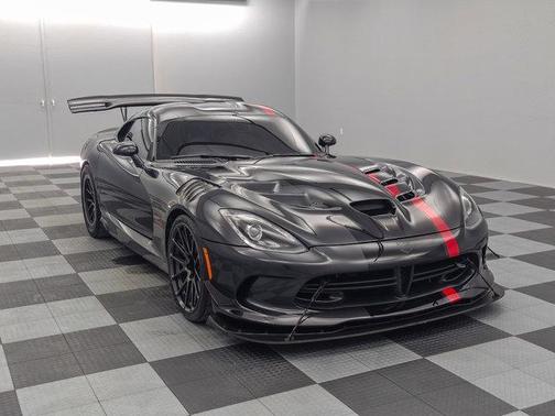 2016 Dodge Viper GTC