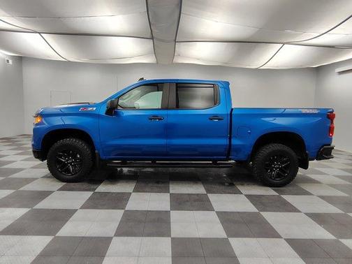 2022 Chevrolet Silverado 1500 Custom Trail Boss