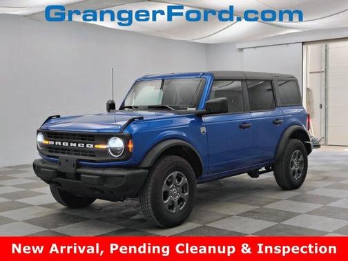 Velocity Blue Metallic 2025 Ford Bronco Big Bend