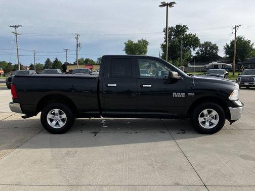 2017 RAM 1500 SLT