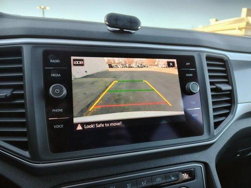 2021 Volkswagen Atlas 3.6 V6 SE w/ Technology R-Line