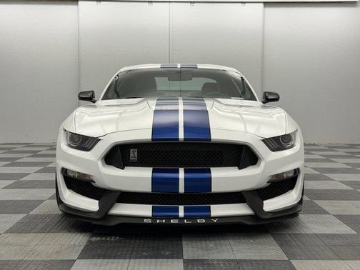 2017 Ford Shelby GT350 Base