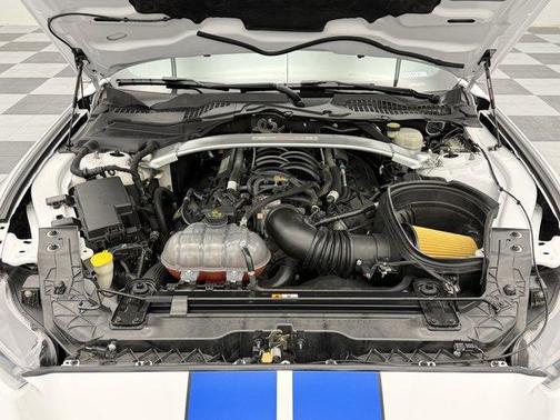 2017 Ford Shelby GT350 Base