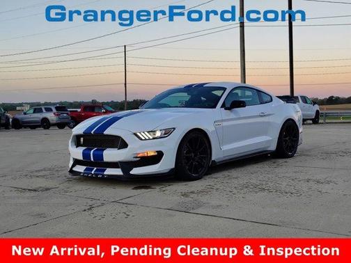 2017 Ford Shelby GT350 Base