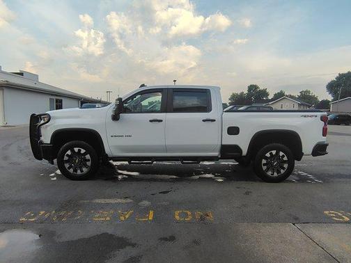 2021 Chevrolet Silverado 2500 Custom