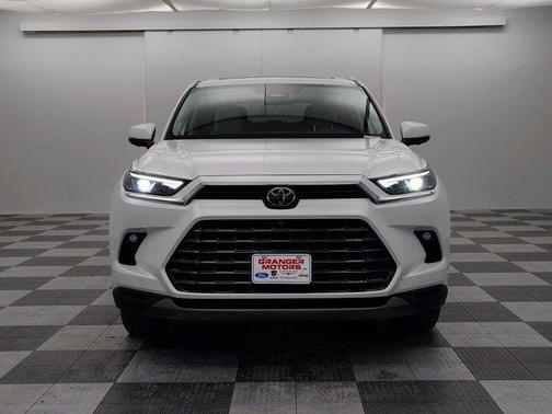 2024 Toyota Grand Highlander Platinum