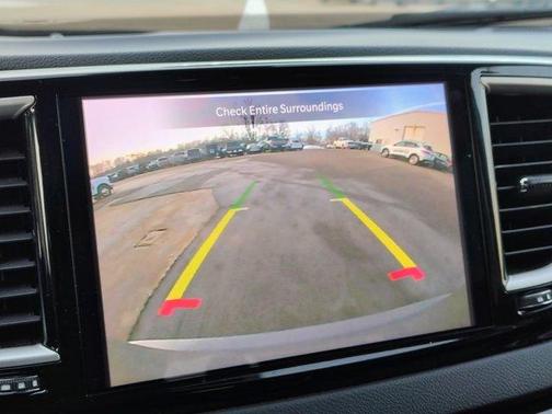 2022 Chrysler Pacifica Touring-L