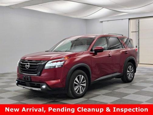Scarlet Ember 2023 Nissan Pathfinder SL