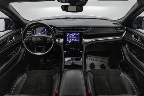 2022 Jeep Grand Cherokee L Laredo