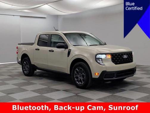 Desert Sand 2025 Ford Maverick XLT