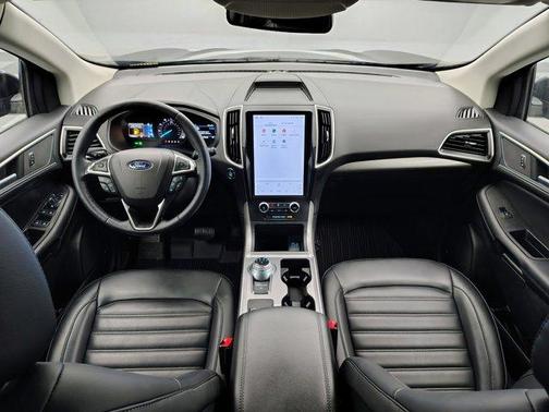 Agate Black Metallic 2024 Ford Edge SEL