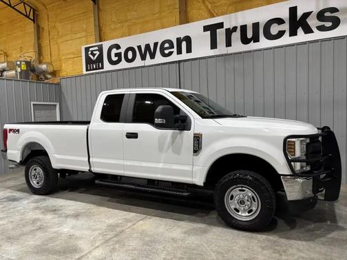 Oxford White 2019 Ford F-250 XL