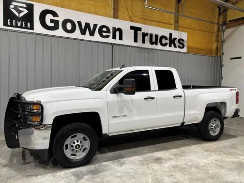 Summit White 2017 Chevrolet Silverado 2500 WT