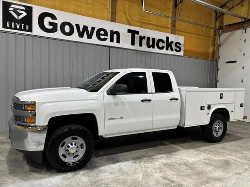 Summit White 2017 Chevrolet Silverado 2500 WT