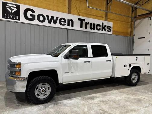 Summit White 2019 Chevrolet Silverado 2500 WT