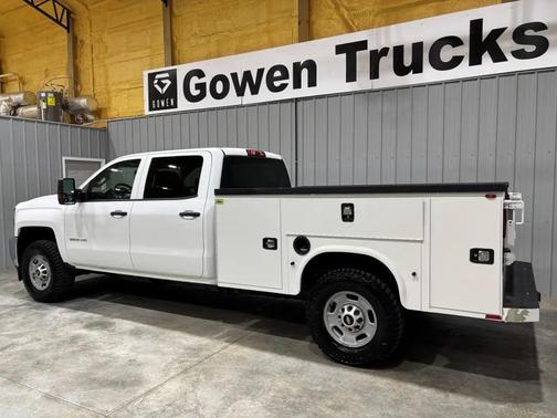 Summit White 2019 Chevrolet Silverado 2500 WT