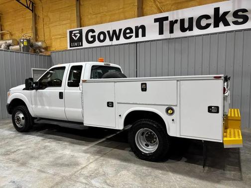 Oxford White 2015 Ford F-350 XL