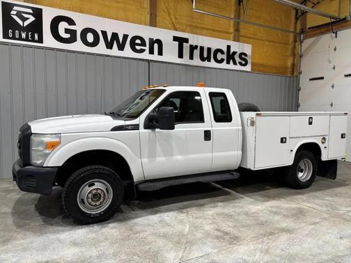 Oxford White 2015 Ford F-350 XL