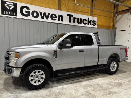Iconic Silver Metallic 2022 Ford F-250 XLT