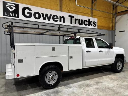 Summit White 2018 Chevrolet Silverado 2500 WT