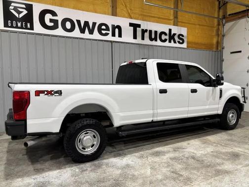 Oxford White 2022 Ford F-250 XL