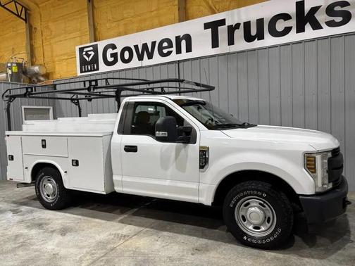 Oxford White 2018 Ford F-250 XL