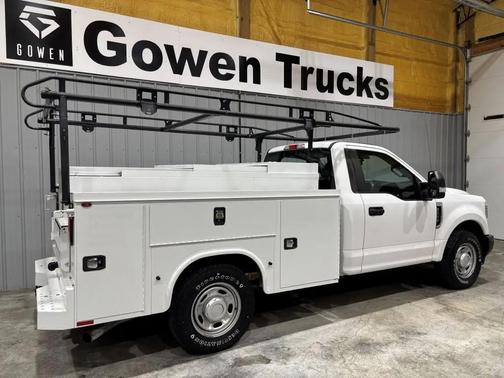 Oxford White 2018 Ford F-250 XL