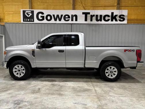 Iconic Silver Metallic 2022 Ford F-250 XLT