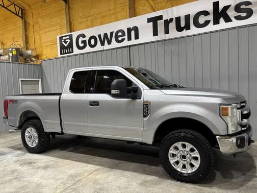 Iconic Silver Metallic 2022 Ford F-250 XLT