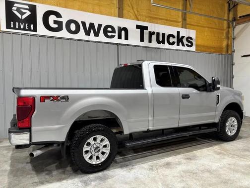 Iconic Silver Metallic 2022 Ford F-250 XLT