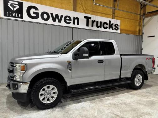 Iconic Silver Metallic 2022 Ford F-250 XLT