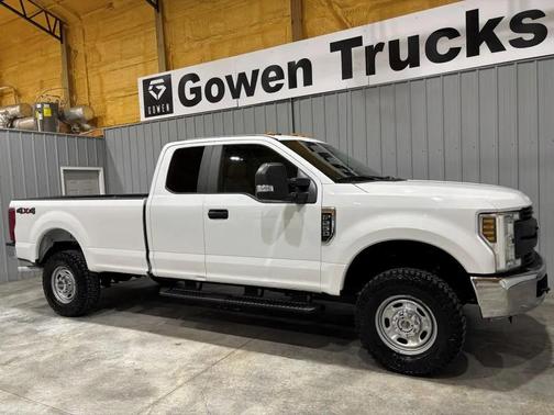 Oxford White 2019 Ford F-250 XL
