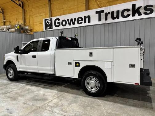 Oxford White 2019 Ford F-350 XL