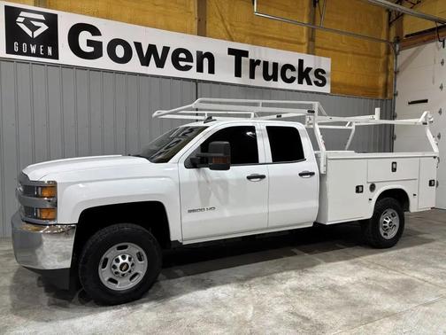 Summit White 2019 Chevrolet Silverado 2500 WT