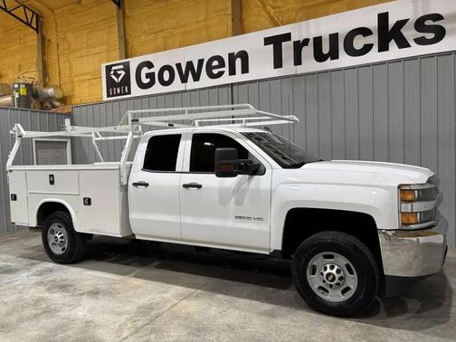 Summit White 2019 Chevrolet Silverado 2500 WT