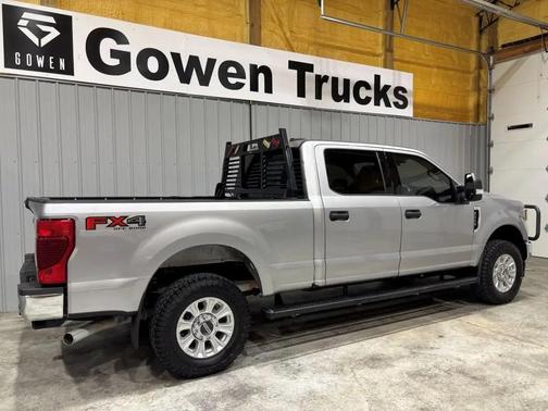 Iconic Silver Metallic 2022 Ford F-250 XLT